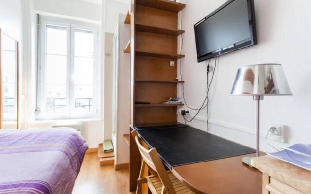 Cathedrale Place Paul Jamot