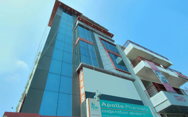 OYO 9544 Hotel Crown Residency