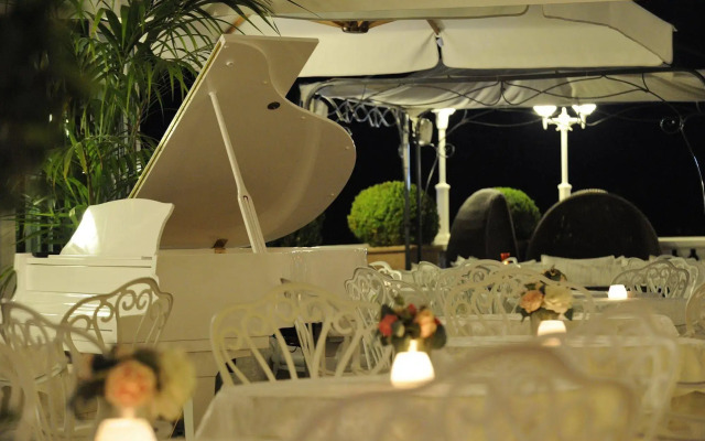 Hotel Italia Palace