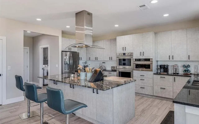 Tranquil Waters 8 Bedroom Home