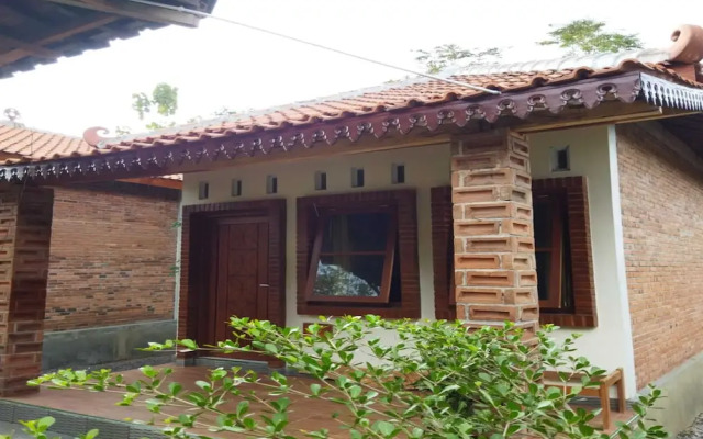 Borobudur Kampung Homestay - Intoyo