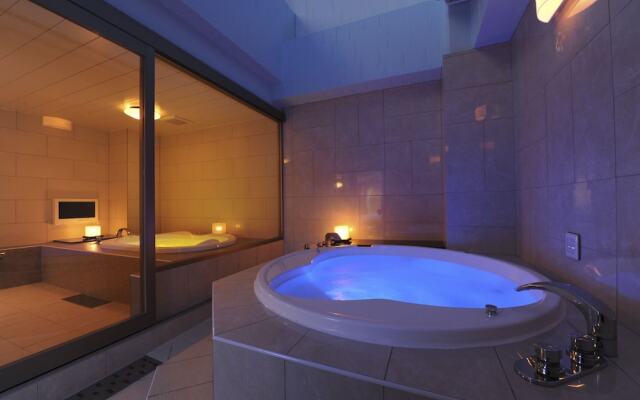 HOTEL IRIS - Adult Only