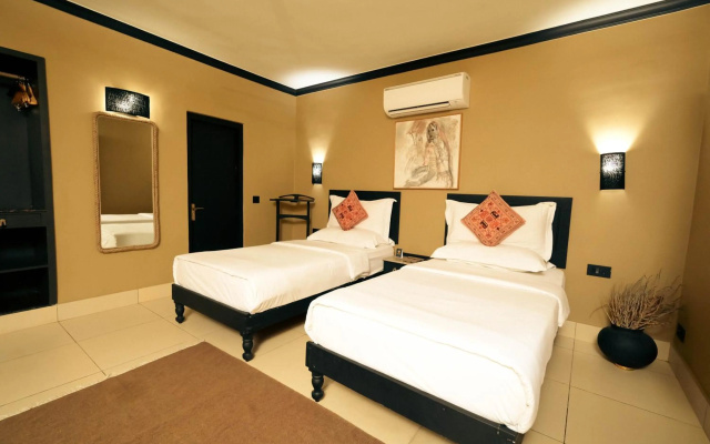 Clarks Safari Pushkar