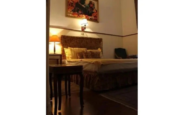 Philip House Hotel
