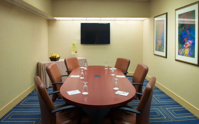Doubletree by Hilton Bloomington - Minneapolis South