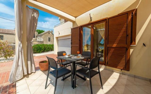 Bosko - 30m From the sea With Parking - A3
