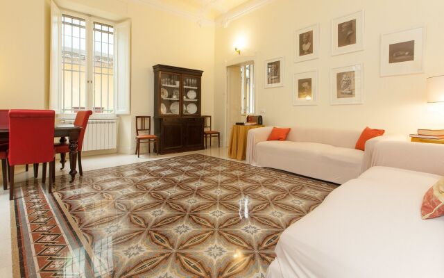 Rental In Rome Portico Ottavia Garden