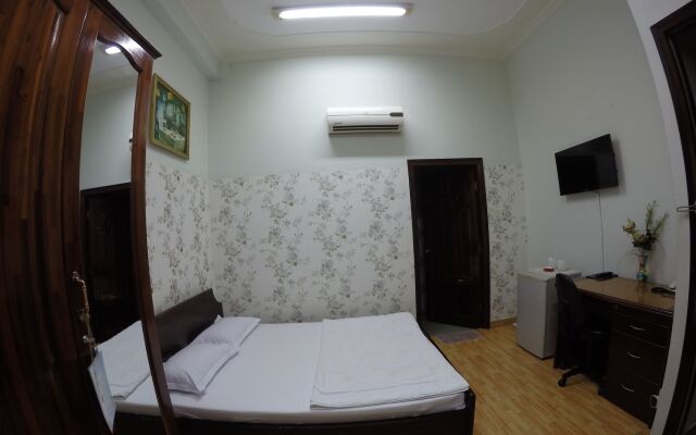 Spring Hotel