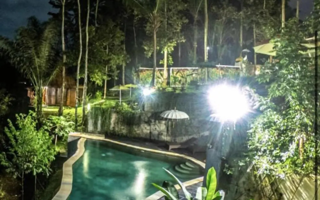 The Jungle Villa