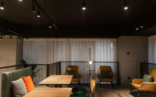 Molna Hotel Yibin