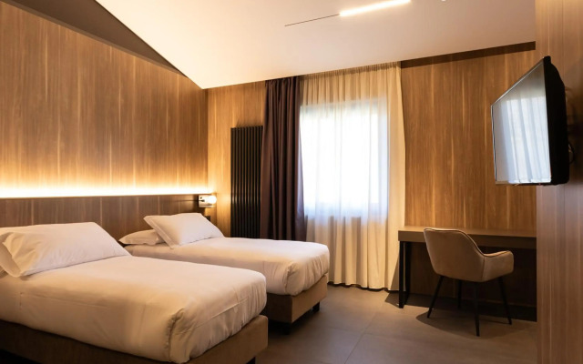 Sport Village Hotel & Spa