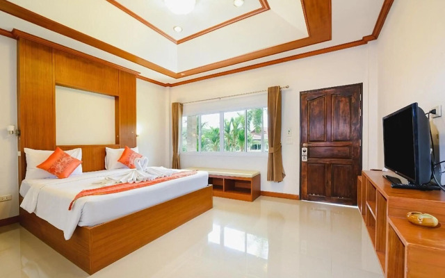 Phuket Airport Villa