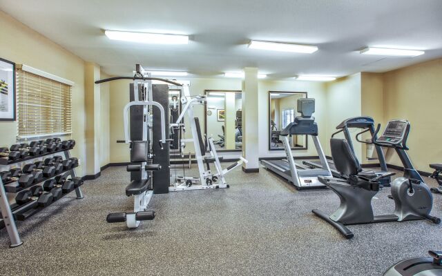 Candlewood Suites Indianapolis Airport by IHG