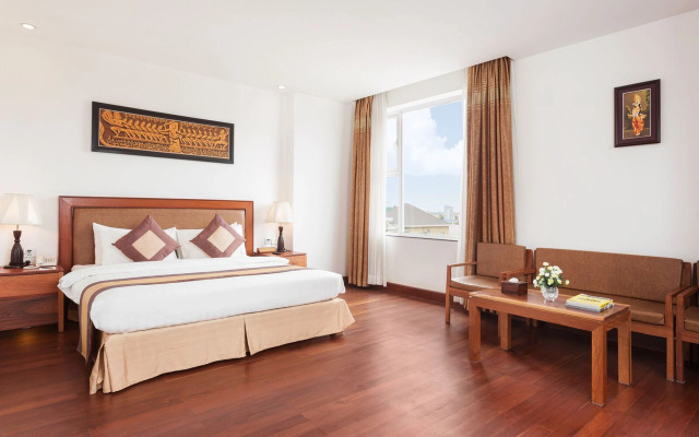 Phnom Penh Katari Hotel