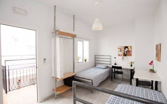 Baños De La Reina Mora Sevilla