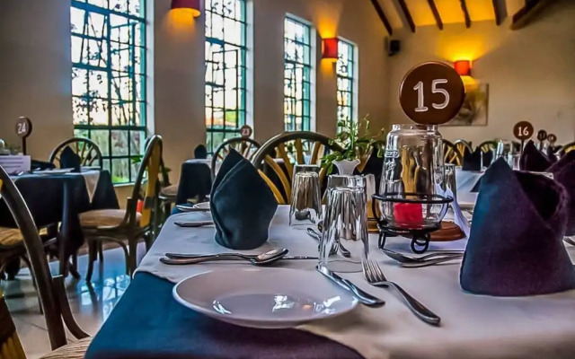 Maanzoni Lodge