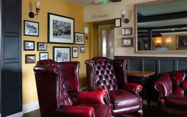 Broom Hall Inn