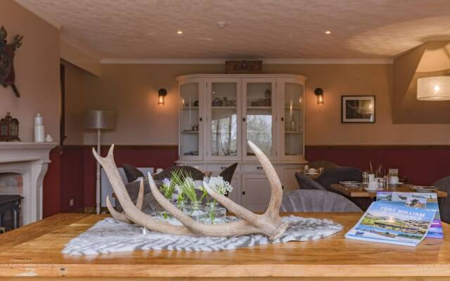 Braeburn Guest House / B&B