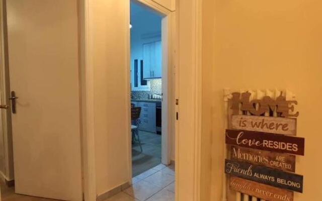 Apartment @Katehaki Metro