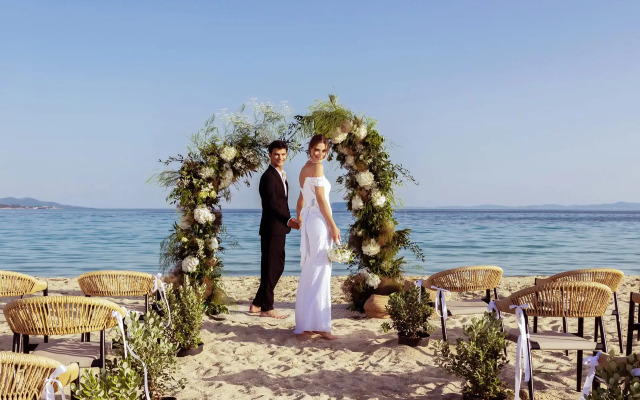 Ammoa Luxury Hotel & Spa Resort