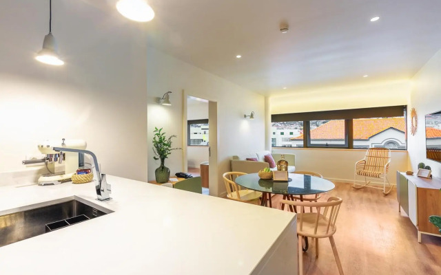 Three House Hotel
