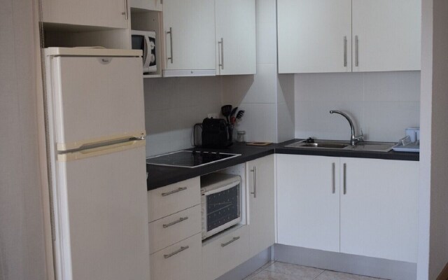 Amplio estudio con vistas a la marina y al mar ref 358