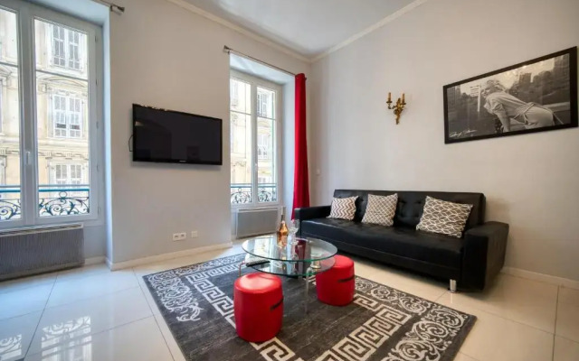Lusso 5 beds Central Apartment