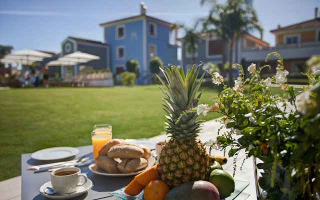 Cortijo del Mar Resort