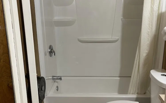 Wildflower Inn & RV Park