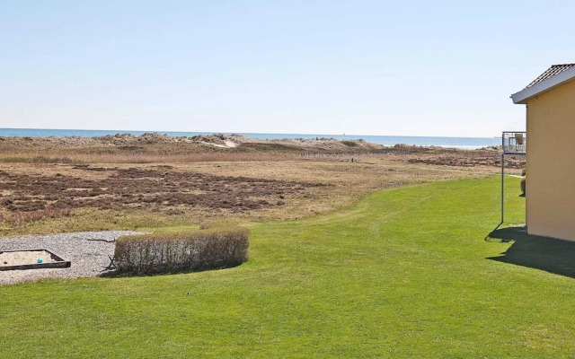 6 Person Holiday Home in Hals