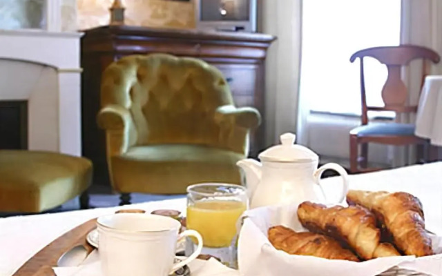 Hotel De L'Universite