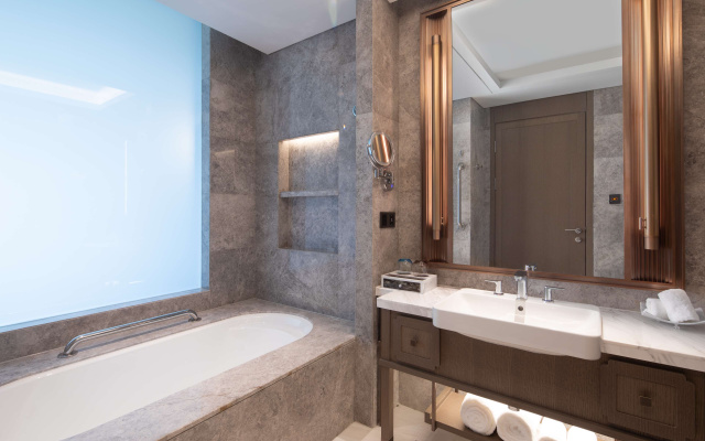 Radisson Blu Resort Wetland Park Wuxi – Bathroom – Wuxi
