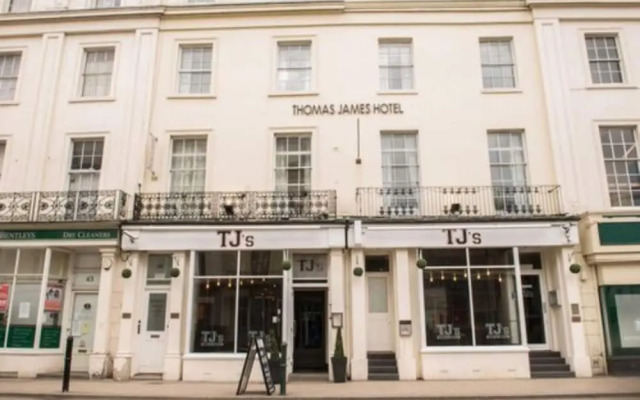 Thomas James Hotel