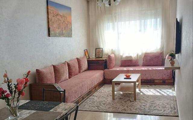 Bel appartement a 2min de Gare TGV Agdal
