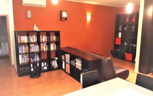 2H Apartment