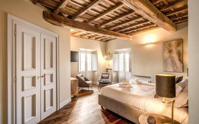 Febo Decharm apartment