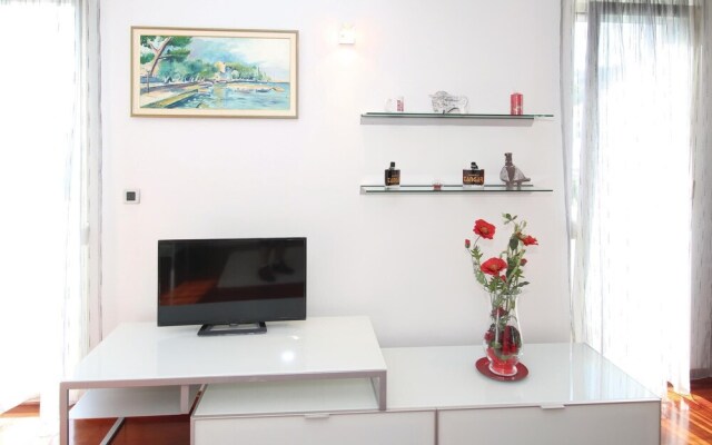 Beautiful Home in Kastel Luksic With Wifi and 1 Bedrooms