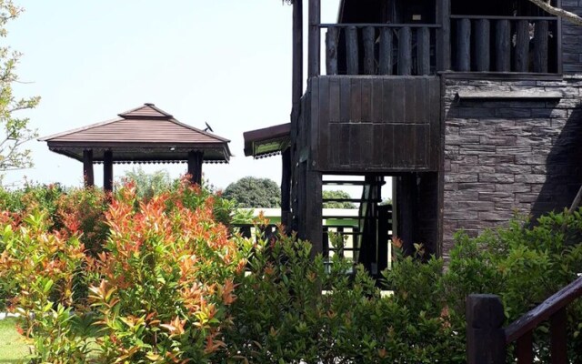 Baanpakhernfah Rukkatawan Resort