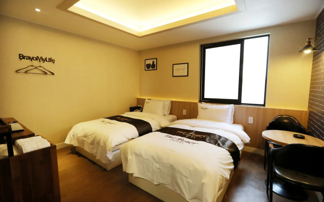 Two Heart Hotel