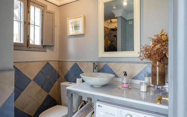 Champion Duplex Terrace and Garage Old Town 6 pax