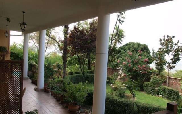Hotel La Finca Mercedes