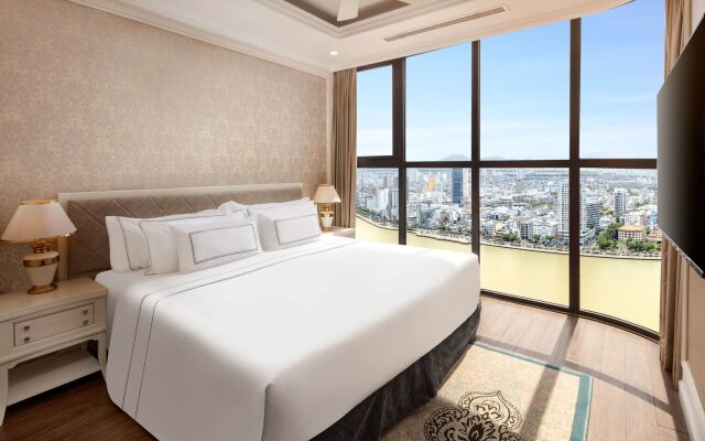 Melia Vinpearl Danang Riverfront