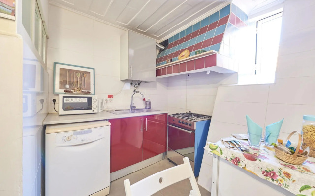 Lisbon Inn Bica Suites