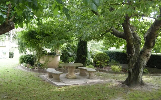 Villa With 4 Bedrooms in Althen-des-paluds, With Private Pool, Terrace