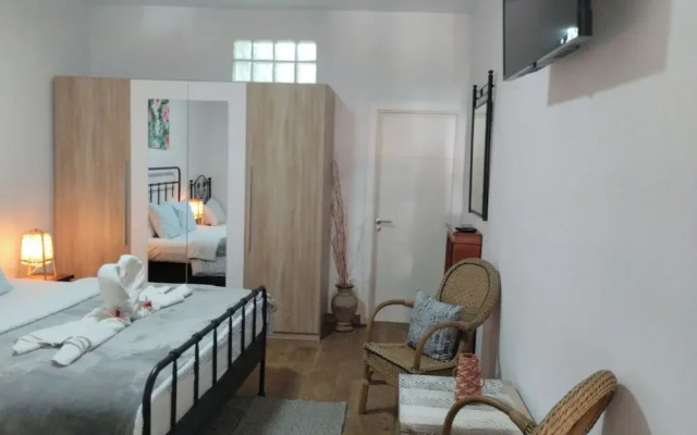 La Casita Fataga Sleeps 4 With Garden