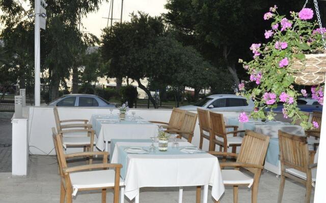 Otel Marinada