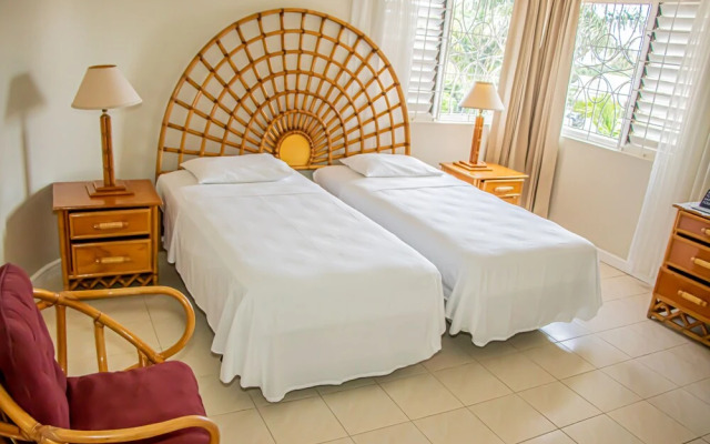 The Whytehouse Villa