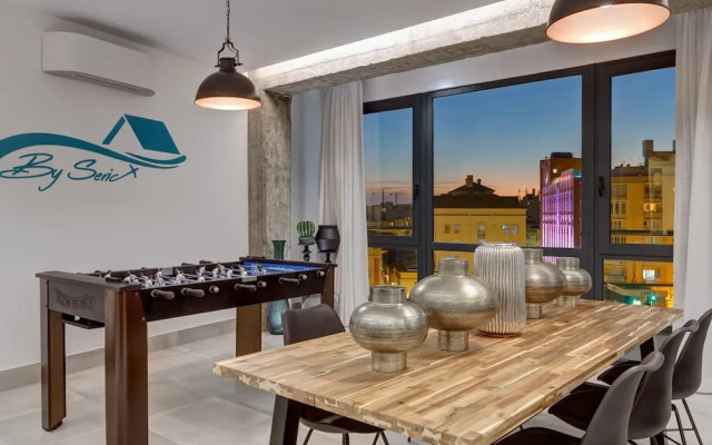 Luxury Apartments In Málaga by Seric