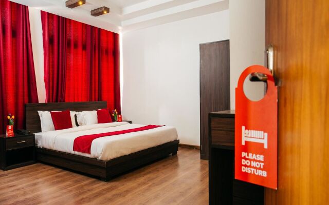 OYO 11474 Gangaur Regency Boutique Hotel