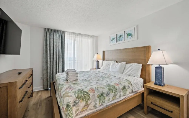 Units at Sandy Beach Resort by Elliott Beach Rentals